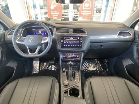 Certified 2023 Volkswagen Tiguan SE AWD/4WD image 28