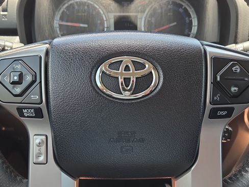 Used 2016 Toyota 4Runner SR5 RWD image 27