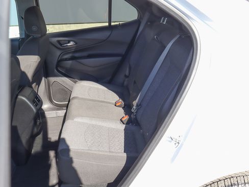 Used 2024 Chevrolet Equinox LT image 8