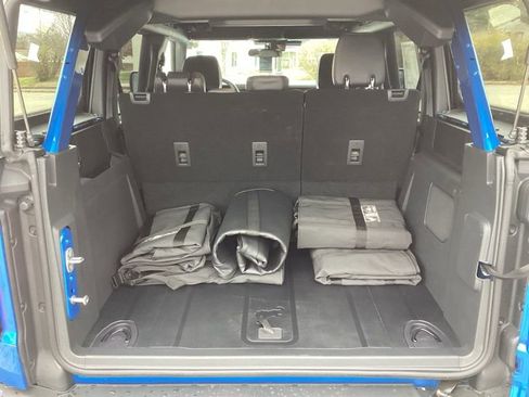 New 2025 Ford Bronco Badlands image 12