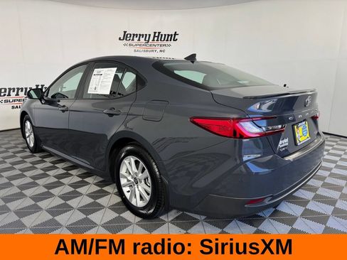 Used 2025 Toyota Camry LE FWD image 10