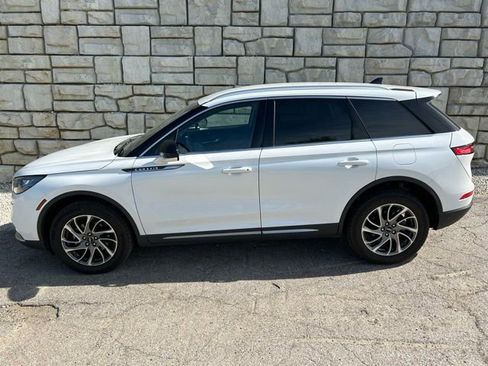 Used 2022 Lincoln Corsair AWD w/ Equipment Group 101A image 3