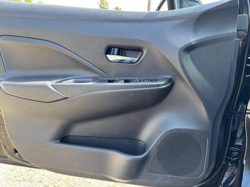 Used 2025 Nissan Versa SV FWD image 18