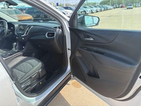 Used 2019 Chevrolet Equinox LT image 50