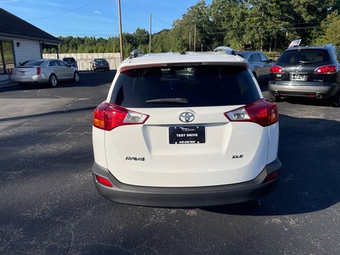 Used 2014 Toyota RAV4 XLE FWD image 5