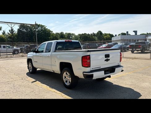 Used 2017 Chevrolet Silverado 1500 LT w/ All Star Edition AWD/4WD image 4