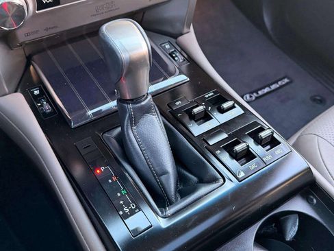 Used 2021 Lexus GX 460 Luxury w/ Sport Design Package image 23