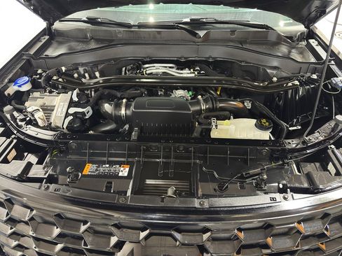 Used 2025 Ford Explorer ST image 40
