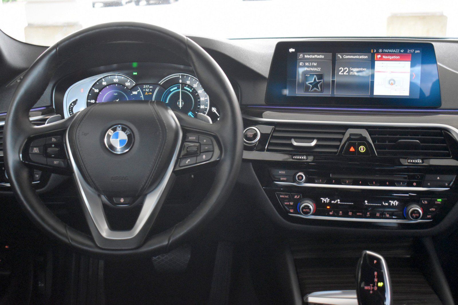 Used 2019 BMW 530e xDrive w/ Convenience Package AWD/4WD image 10