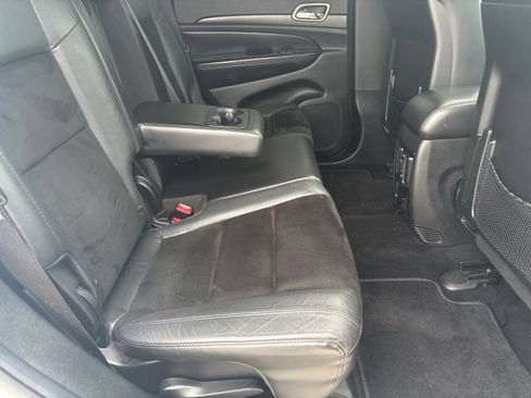 Used 2014 Jeep Grand Cherokee Altitude AWD/4WD image 19