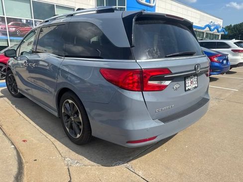 Used 2023 Honda Odyssey Elite image 4