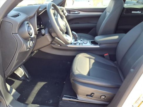 New 2026 Alfa Romeo Stelvio Sprint w/ Convenience Package image 14