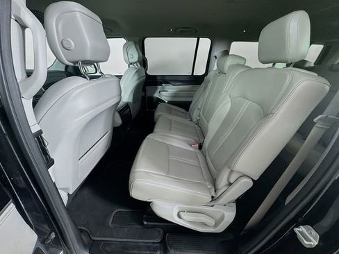 Used 2023 Jeep Wagoneer L 4WD image 27