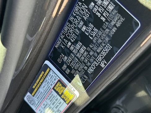 Used 2024 Kia Niro LX image 26