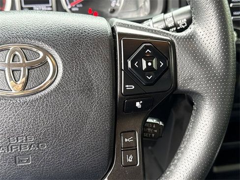 Used 2022 Toyota 4Runner TRD Off-Road Premium image 25