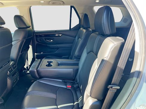 Used 2024 Honda Pilot Touring image 26