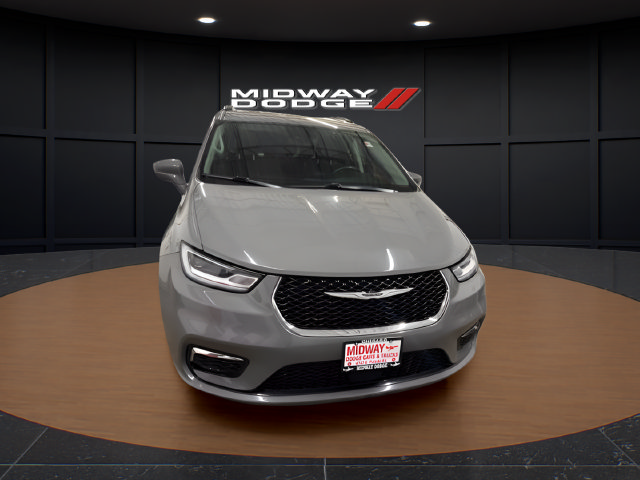 Used 2022 Chrysler Pacifica Touring-L FWD image 5