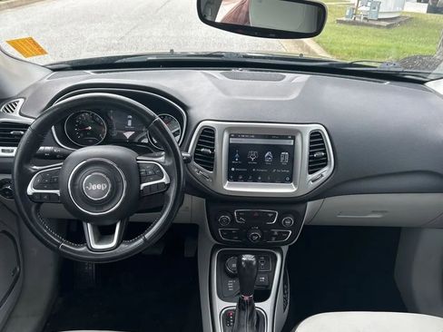 Used 2018 Jeep Compass Latitude w/ Popular Equipment Group image 2