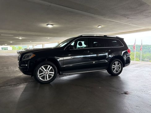 Used 2015 Mercedes-Benz GL 450 4MATIC image 2