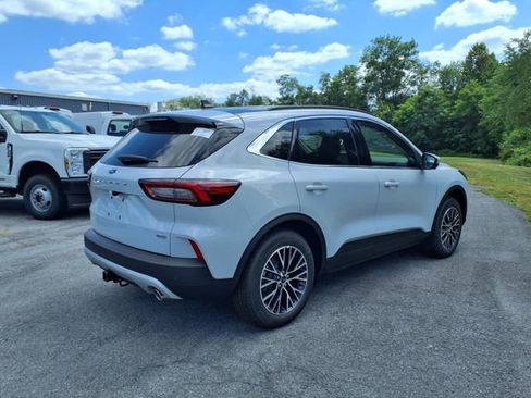 Certified 2025 Ford Escape Base w/ PHEV Premium Package image 4