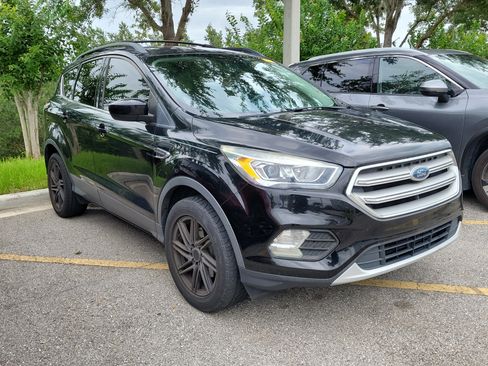 Used 2018 Ford Escape SEL FWD image 2