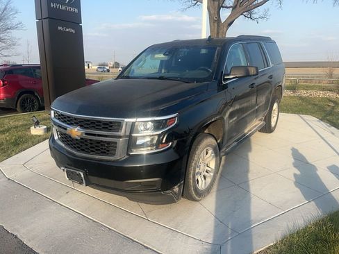 Used 2017 Chevrolet Tahoe LT image 1