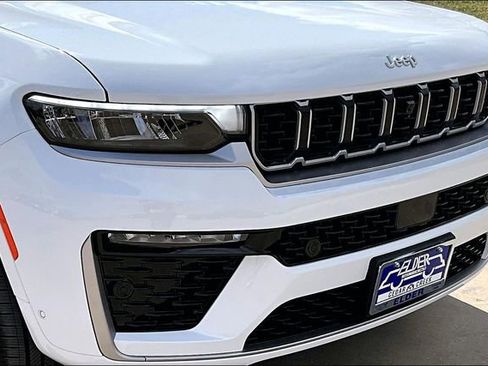 New 2026 Jeep Grand Cherokee L Summit w/ Advanced Protech Group IV image 31