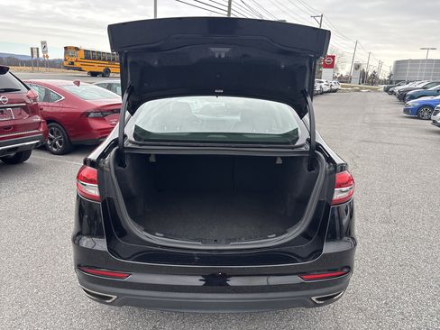 Used 2019 Ford Fusion Titanium image 8