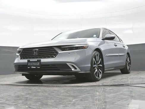 Used 2023 Honda Accord Touring image 25