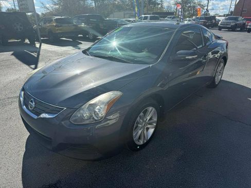 Used 2011 Nissan Altima 2.5 S w/ 2.5S Premium Pkg FWD image 8