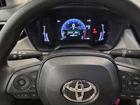 Used 2026 Toyota Corolla LE FWD image 24
