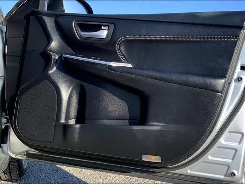 Used 2016 Toyota Camry XLE image 21