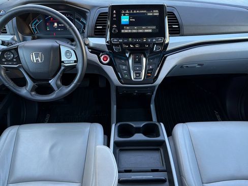Used 2023 Honda Odyssey Touring image 15