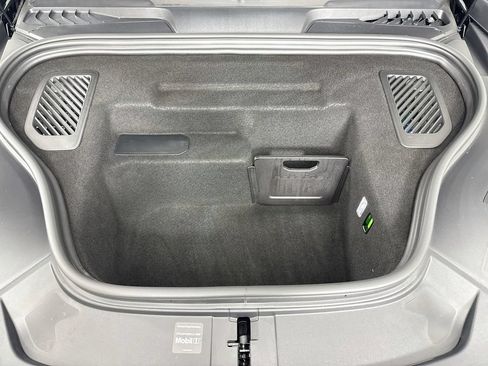 Used 2025 Porsche Macan Electric RWD image 31