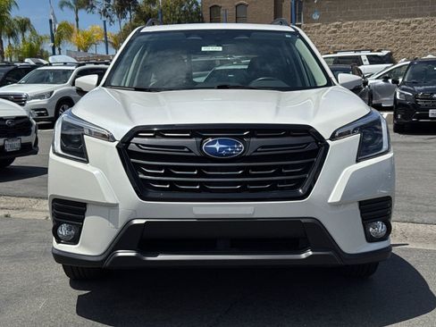 Used 2023 Subaru Forester Limited AWD/4WD image 3