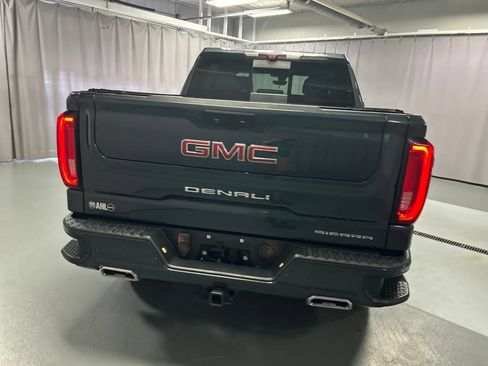 Used 2021 GMC Sierra 1500 Denali w/ Technology Package AWD/4WD image 6