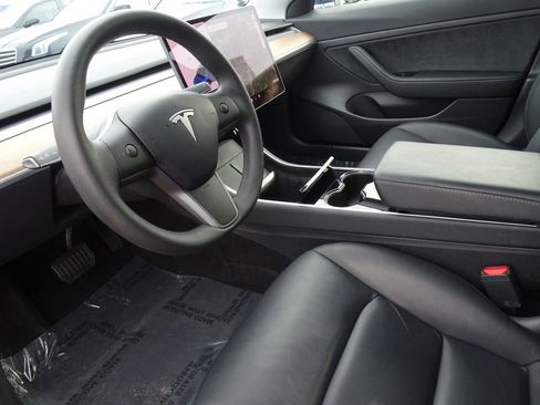 Used 2020 Tesla Model 3 image 14