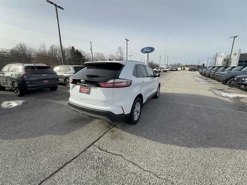 Certified 2022 Ford Edge SEL w/ Convenience Package image 7