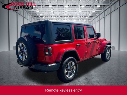 Used 2019 Jeep Wrangler Unlimited Sahara AWD/4WD image 7