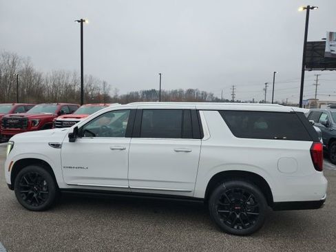 New 2026 GMC Yukon XL Denali w/ Sun & Power Step Package image 8