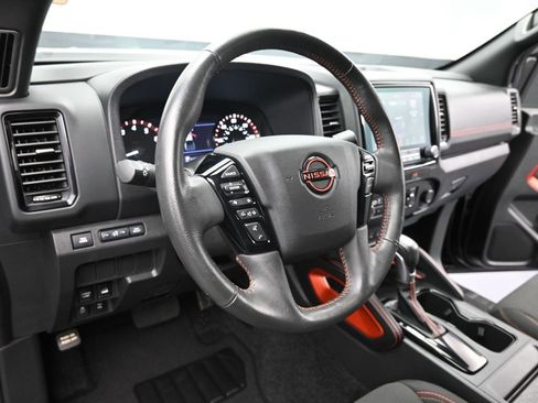 Used 2024 Nissan Frontier PRO-4X w/ Off-Road Protection Package image 8