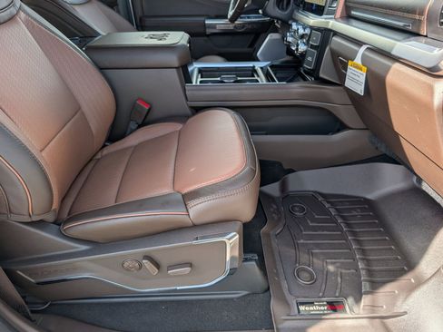 New 2026 Ford F250 King Ranch w/ FX4 Off-Road Package image 30