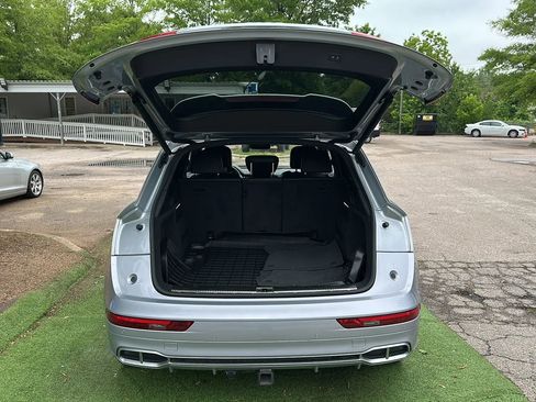 Used 2018 Audi SQ5 Prestige w/ Prestige Package AWD/4WD image 12