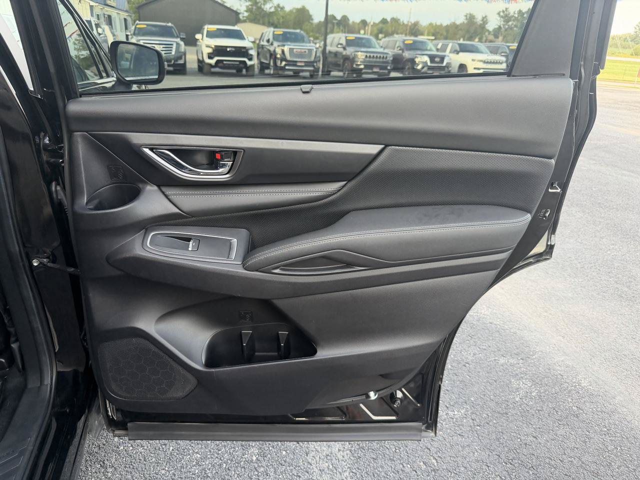 Used 2023 Subaru Ascent Limited AWD/4WD image 22