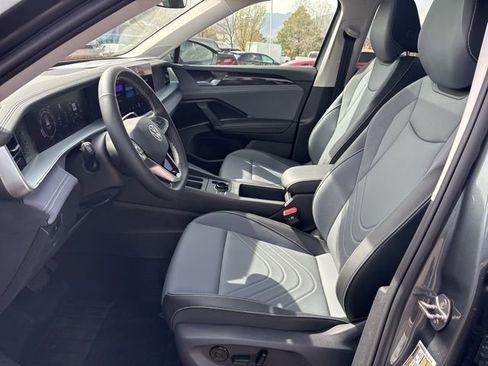 New 2026 Volkswagen Tiguan SE AWD/4WD image 7