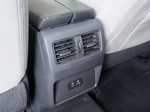 Used 2021 Nissan Rogue SV w/ Premium Package FWD image 39