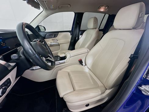 Used 2022 Mercedes-Benz GLB 250 4MATIC image 13