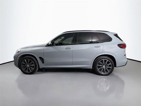Used 2026 BMW X5 xDrive40i w/ M Sport Package AWD/4WD image 8
