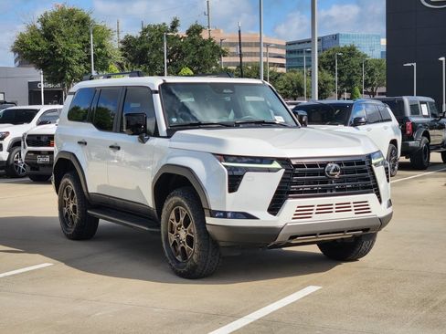 Certified 2024 Lexus GX 550 AWD/4WD image 3
