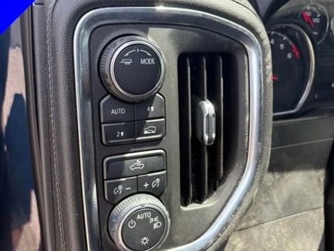 Used 2021 Chevrolet Silverado 1500 LT AWD/4WD image 12